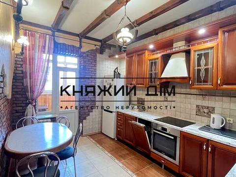 квартира по адресу Дмитриевская ул., 69