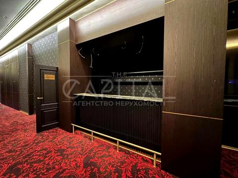 комерційна за адресою Голосіївський просп. (40-річчя Жовтня), 92