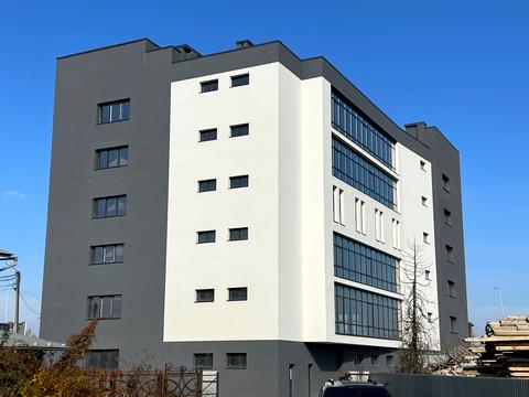 коммерческая по адресу Максимовича ул., 15