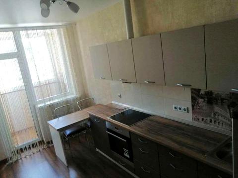 квартира по адресу Драгоманова ул., 2