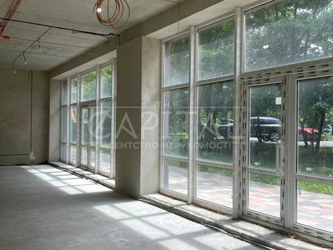 комерційна за адресою Європейська вул. (Жовтнева), 32