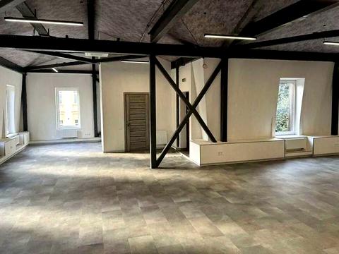 комерційна за адресою Івана Франка вул., 26