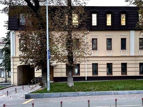 комерційна за адресою Івана Франка вул., 26