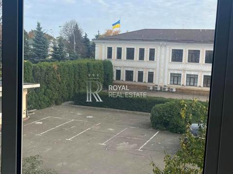 комерційна за адресою Київ, Лаврська вул. (Січневого Повстання), 1