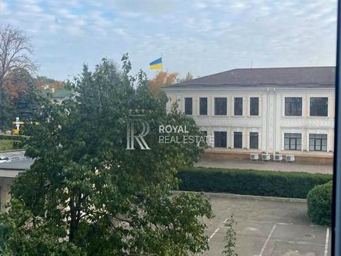 комерційна за адресою Київ, Лаврська вул. (Січневого Повстання), 1