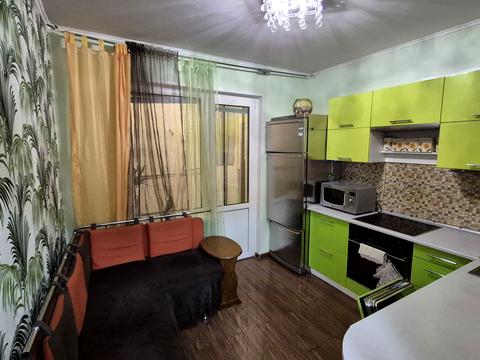 квартира за адресою Бориса Гмирі вул., 12-Б