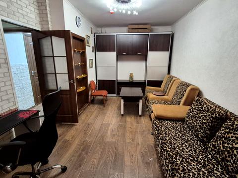 квартира за адресою Бориса Гмирі вул., 12-Б