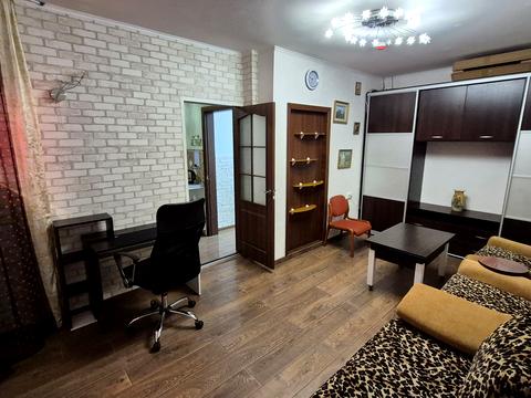 квартира за адресою Бориса Гмирі вул., 12-Б