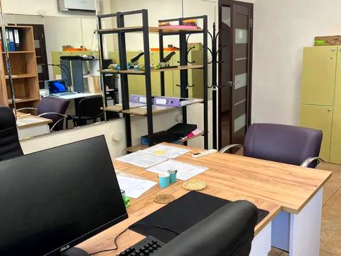 коммерческая по адресу Воскресенская ул. (Ленина), 4