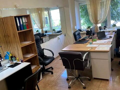 коммерческая по адресу Воскресенская ул. (Ленина), 4