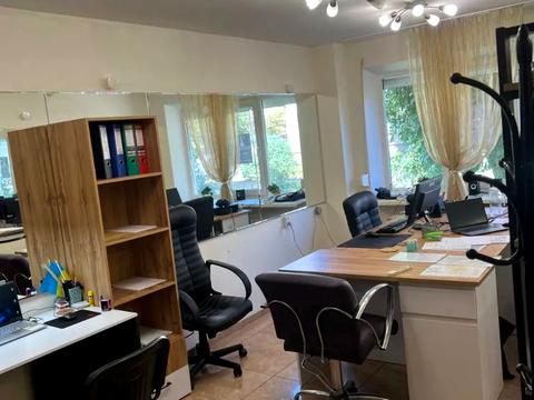 коммерческая по адресу Воскресенская ул. (Ленина), 4