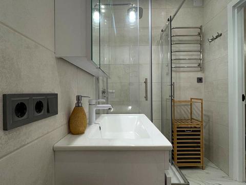 квартира за адресою Князя Ярослава Мудрого вул. (Ленінградська), 8