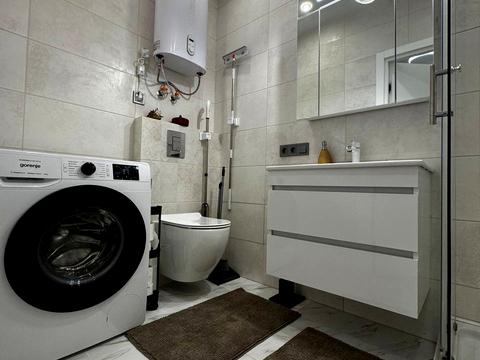 квартира за адресою Князя Ярослава Мудрого вул. (Ленінградська), 8