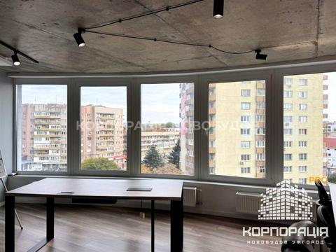 коммерческая по адресу Площа Богдана Хмельницького, 2Б