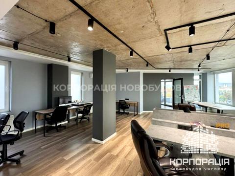 коммерческая по адресу Площа Богдана Хмельницького, 2Б