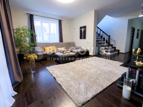 будинок за адресою Молодіжна вул.