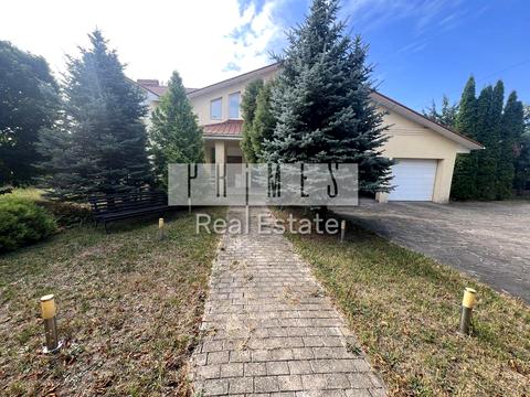 будинок за адресою Центральна