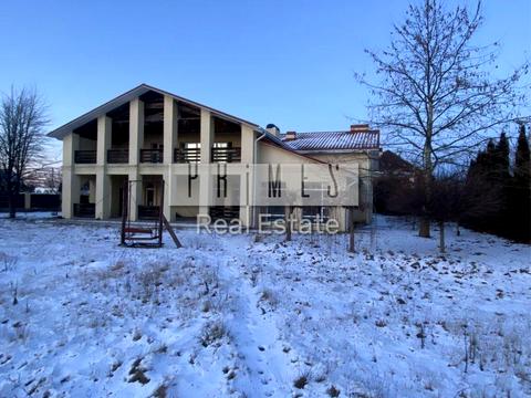 будинок за адресою Центральна