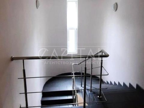 комерційна за адресою Старонаводницька вул., 13