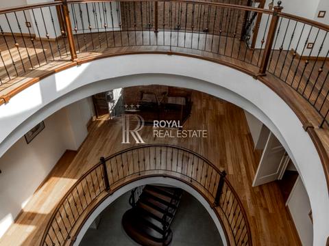 будинок за адресою Польова вул., 2