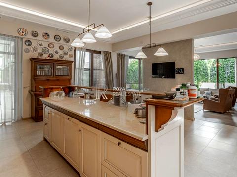 будинок за адресою Польова вул., 2