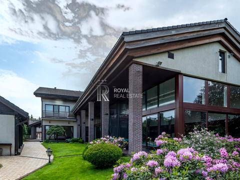 будинок за адресою Польова вул., 2