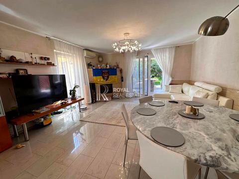 дом по адресу айвазовського, 33Б