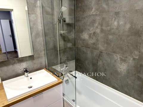 квартира за адресою Ревуцького вул., 40-В