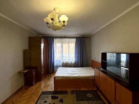 квартира за адресою Митрополита Андрея Шептицького вул., 34