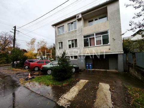 квартира за адресою Горіхова вул., 1