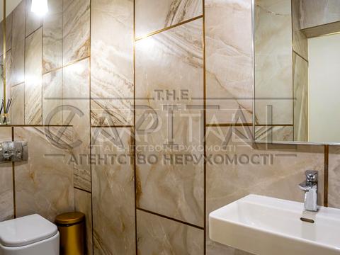 комерційна за адресою Антоновича вул. (Горького), 44