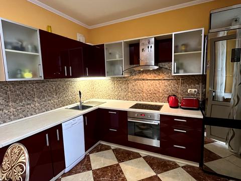 квартира по адресу Олены Пчилки ул., 2