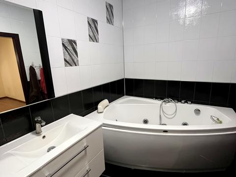 квартира по адресу Олены Пчилки ул., 2