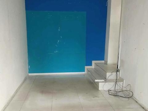 комерційна за адресою Князя Ярослава Осмомисла пл., 10