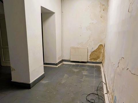 комерційна за адресою Князя Ярослава Осмомисла пл., 10