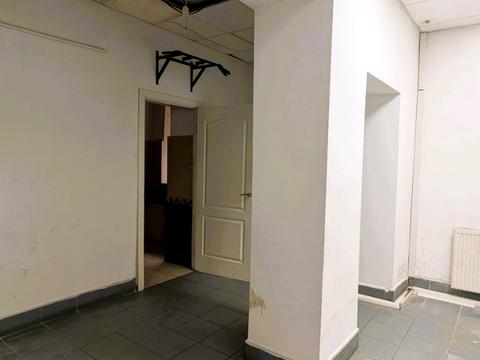 комерційна за адресою Князя Ярослава Осмомисла пл., 10