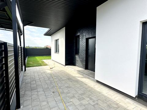 будинок за адресою Спортивна вул.