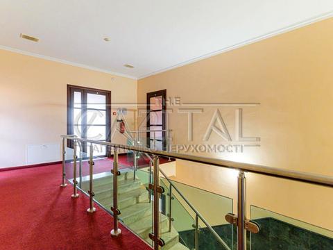 будинок за адресою Павла Загребельного вул. (Миколи Раєвського), 1