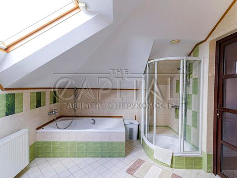 будинок за адресою Павла Загребельного вул. (Миколи Раєвського), 1