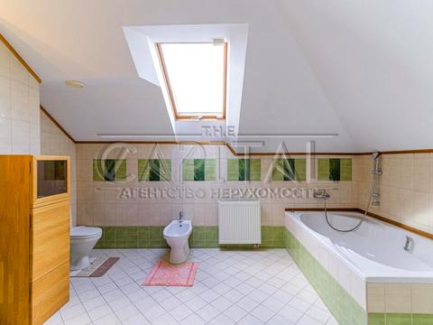 будинок за адресою Павла Загребельного вул. (Миколи Раєвського), 1