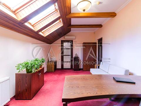 будинок за адресою Павла Загребельного вул. (Миколи Раєвського), 1