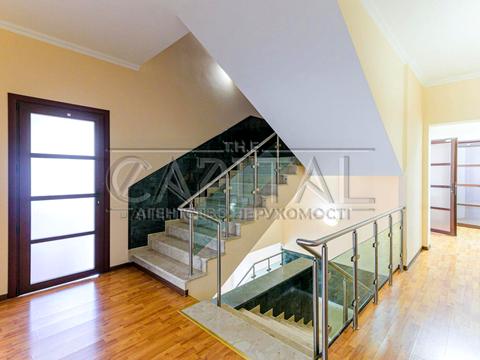 будинок за адресою Павла Загребельного вул. (Миколи Раєвського), 1