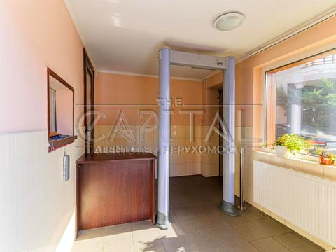 будинок за адресою Павла Загребельного вул. (Миколи Раєвського), 1