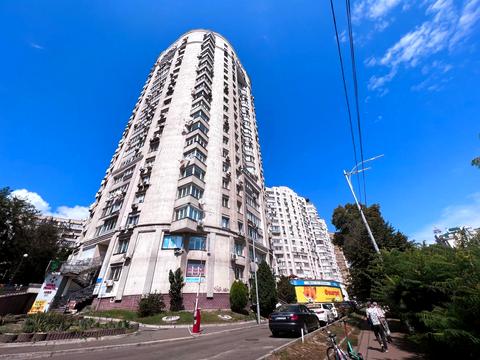 квартира по адресу Голосеевский просп. (40-летия Октября), 68