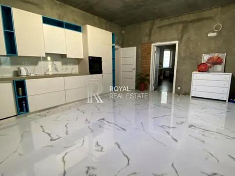 будинок за адресою Софії Русової вул.