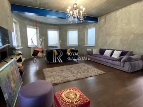 будинок за адресою Софії Русової вул.