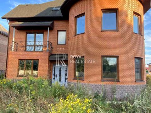 будинок за адресою Софії Русової вул.