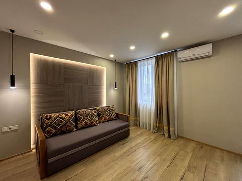 квартира за адресою Велика Кільцева вул., 9