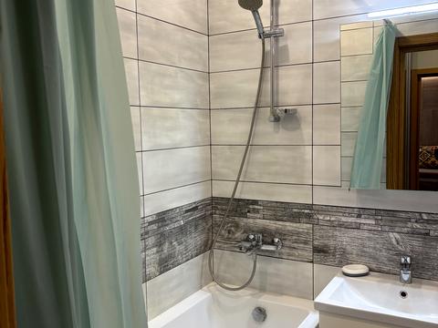 квартира за адресою Велика Кільцева вул., 9