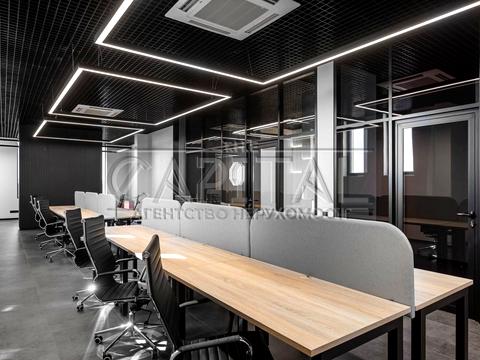 коммерческая по адресу Андрея Верхогляда ул. (Михайла Драгомирова), 17